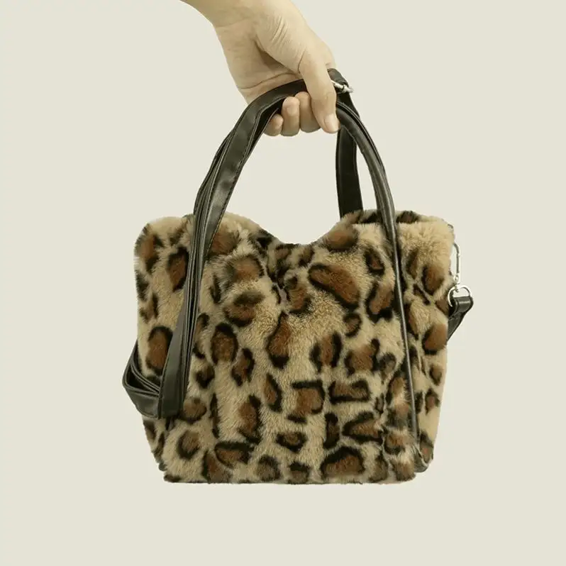 Winter new style fake Fur Leopard handbag simple fashion One Shoulder Messenger Bag Women Tote Bag handbags
