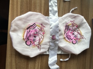 Bonnet de nuit en satin à couleur unie, faible MOQ, avec large bande élastique, pour femmes aux cheveux bouclés, avec logo personnalisé - Product Image 4