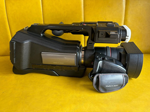 กล้องวิดีโอ Panasonic HDC-MDH3 1080P HD ซูม 22 เท่า แบบติดตั้งบนไหล่ สำหรับบันทึกภาพในโบสถ์ (มือสอง) - Product Image 1