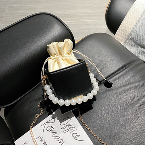 Nuevas llegadas: Bolsos de mano tipo bandolera para mujer con cadena de perlas y asa superior, estilo cubo. - Product Image 6