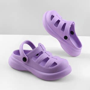 OLICOM Commande en gros Logo personnalisé Tendance mode Sabots pour enfants Antidérapants Confortables Légers Sandales en EVA Chaussures d'extérieur pour filles - Product Image 3
