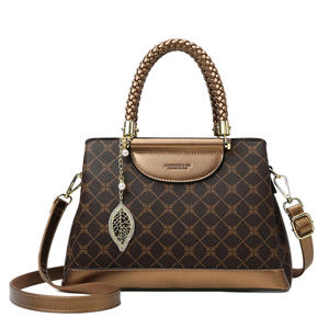 <span class=keywords><strong>Sac</strong></span> fourre-tout transfrontalier <span class=keywords><strong>en</strong></span> PVC, grande capacité, à la mode, avec fermeture éclair, design élégant bicolore, <span class=keywords><strong>sac</strong></span> de banlieue simple - Product Image 4