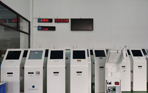 Điện dung màn hình cảm ứng wayfinding thiết bị đầu cuối thông tin kiểm tra thiết bị với máy in vé nhiệt QR cho sân bay khách sạn KFC - Product Image 5