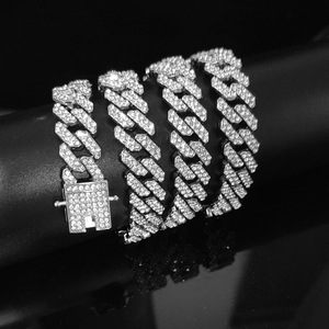 Kalung dan gelang rantai Cuban Link berlapis emas dengan zircon dan kristal, desain geometris Miami bertabur rhinestones untuk pria. - Product Image 4