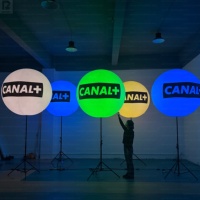 Ballon LED gonflable personnalisé pour festival de musique, décoration d'événements nocturnes, animation de foule, couleur personnalisée pour la scène