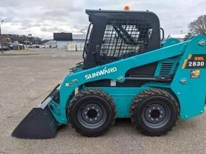 Precio al por Mayor de Cargadora Compacta Usada Sunward SWL2830 en Buen Estado - Product Image 4