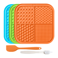 Tapis de léchage en silicone pour animaux de compagnie, tapis d'alimentation lente avec ventouses puissantes, pliable et portable pour chiens et chats