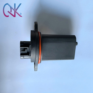 เซ็นเซอร์วัดปริมาณอากาศแบบ Mass Air Flow Meter (MAF) 5 ขา รุ่น 1774004 สำหรับรถบรรทุกสแกนเนีย แรงดันไฟฟ้า 12 โวลต์ - Product Image 2