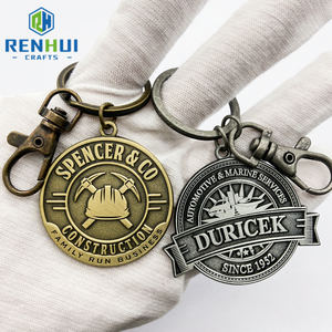 Venta al por mayor pedido personalizable llavero Metal promoción publicidad turística esmalte Llaveros De Metal recuerdo llaveros - Product Image 1