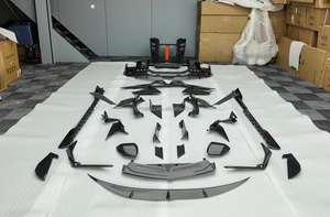 ชุดแต่ง Lamborghini Revuelto ดีไซน์ OEM คาร์บอนไฟเบอร์แท้ ชุดแต่งภายนอก ประกอบด้วยลิ้นหน้า ดิฟฟิวเซอร์หลัง สปอยเลอร์หลัง - Product Image 2