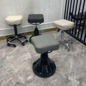 Tabouret de pédicure bleu pour salon de beauté moderne Chaise de technicien de pédicure à ongles avec roues à rotation hydraulique - Product Image 4