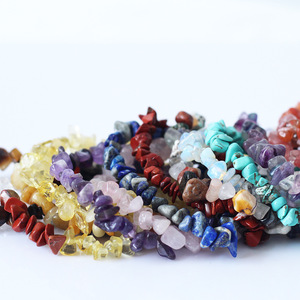 Bracelet en <span class=keywords><strong>pierre</strong></span> naturelle <span class=keywords><strong>de</strong></span> cristal d'agate, pierres concassées irrégulières, violet, rose, vert howlite, vente en gros - Product Image 4