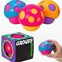 Balle anti-stress TPR en forme de champignon, jouet de décompression pour l'anxiété, mignon dessin animé, rebondissant, de poche, cadeau fidget