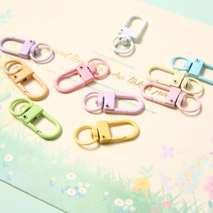 Accessoires porte-clés mini fermoir porte-clés Burning Name, breloques bijoux DIY couleur macaron pour sacs et poupées - Product Image 4