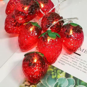 Nouvelles guirlandes lumineuses LED en plastique pour l'extérieur et l'intérieur avec un design en forme <span class=keywords><strong>de</strong></span> fraise, éclairage décoratif <span class=keywords><strong>de</strong></span> Noël pour la maison, pour ajouter <span class=keywords><strong>de</strong></span> la joie aux fêtes - Product Image 3