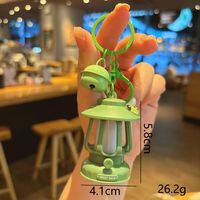 Gantungan Kunci Lampu Malam Kreatif Gaya Influencer Mini Lampu Minyak Bercahaya Aksesoris Tas Hadiah Kecil Plastik Individual