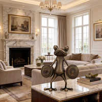 Sculpture amusante de grenouille haltérophile, art métallique fait main, finition bronze antique, design moderne et luxueux, accessoires de bureau pour la maison