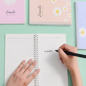 Cuaderno Pequeño con Espiral Doble Daisy de 40 Páginas para Estudiantes, Trabajo, Negocios y Reuniones de Oficina - Product Image 3