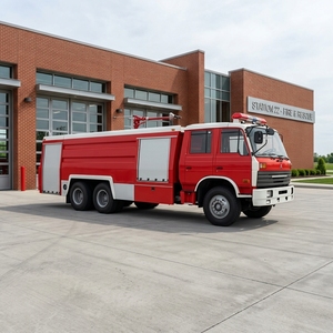 <span class=keywords><strong>Camion</strong></span> de pompiers de fabrication chinoise, dimensions standard, capacité de 7000 L d'eau - Product Image 1