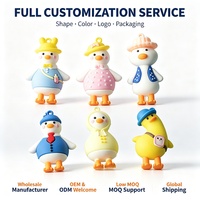 Porte-clés personnalisé en PVC souple 3D en forme de canard de dessin animé, vente en gros, porte-clés mignon en forme d'animal, cadeau promotionnel, OEM ODM