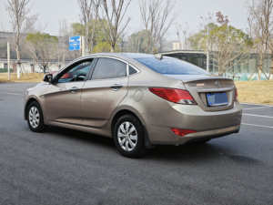 Hyundai Verna/Reina 1.4L manuelle 2014 |   Voiture <span class=keywords><strong>de</strong></span> <span class=keywords><strong>ville</strong></span> ultra fiable à faible coût |   Parfaite première voiture / véhicule utilitaire - Product Image 4