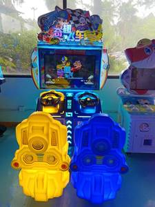 เครื่องเล่นเกมแข่งรถแบบสองผู้เล่นสำหรับอาร์เคด - เกมวิดีโอแข่งรถในร่มสำหรับสวนสนุก มีจำหน่าย - Product Image 4
