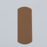 Aanpasbare, voedselveilige, vetwerende, met logo bedrukte, goudfolie verpakte, 350gsm papieren kussenverpakking met displayvenster voor fruittaart en snoep