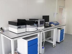 प्रयोगशाला फर्नीचर उच्च विद्यालय रसायन धोने टेबल भौतिकी जीव विज्ञान काम करने वाली दीवार लैब बेंच सिंक और सॉकेट के साथ - Product Image 2