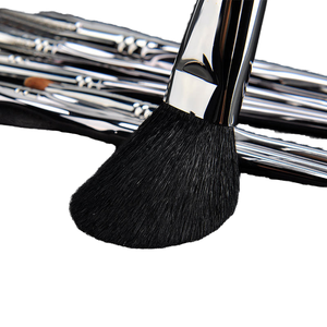 MSQ Argent Manche En Plastique Cheveux Naturels Pinceau De Maquillage Visage Poudre Style Ombre À Paupières Correcteur Crayon Blush En Gros Logo Privé - Product Image 3