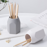 Organisateur de bureau Accessoires Papeterie Cadeau Retour à l'école Porte-crayon Porte-stylo en silicone Organisateur de brosse