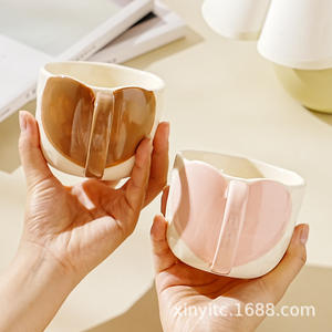 Taza de cerámica en forma de corazón, juego de tazas para parejas de alto valor, caja de regalo exquisita 520, amante, hermana, hombre, mujer, amigos, regalo, diseño moderno - Product Image 3