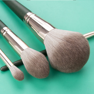 Customized Logo Material Packaging Wholesale Makeup Brushes <strong>Set</strong> 14PCS Green Synthetic Makeup Brushes Vegan Face - Product Image 3