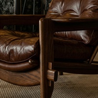 Fauteuil d'appoint en bois massif de style mid-century, fauteuil lounge design rétro américain en cuir ciré pour balcon et salon