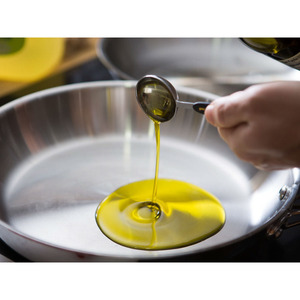 Olio d'Oliva Raffinato per Uso Cosmetico e Alimentare 220lt - Product Image 5