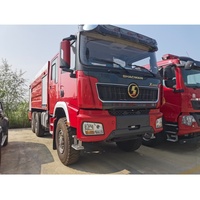 Nouveau camion-citerne diesel 6x6 de qualité militaire, camion de pompiers tout-terrain, capacité tout-terrain, moteur haute puissance, réservoir de 7000 à 10000 L, portée de travail de 65 m