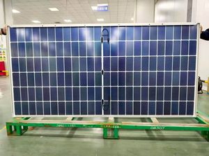 Panel Solar Monocristalino de Alta Potencia Tipo N de 570W-590W de Calidad Nivel 1 con 23.8% de Eficiencia para Uso Doméstico y Comercial - Product Image 2