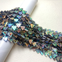 Vente en gros de tranches d'abalone noir naturel en forme de triangle, assemblées en perles de coquille d'abalone, fil pour la fabrication de bijoux DIY, 8-16 mm