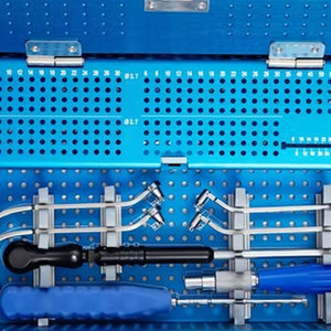 ชุดเครื่องมือผ่าตัดแบบแมนนวลสำหรับสกรูแบบมีรูในสำหรับศัลยกรรมกระดูกคุณภาพสูงระดับมืออาชีพ ทำจากเหล็กกล้าไร้สนิม ใช้สำหรับการผ่าตัดแบบล็อค - Product Image 5