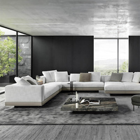 Canapé d'angle italien léger de luxe rembourré en lin en forme de L avec pieds en acier inoxydable pour villa, salon, design minimaliste