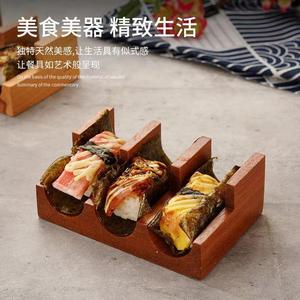 Soporte rectangular de madera ecológico para presentación de rollos de sushi - Product Image 1