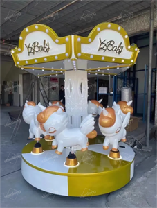 Carrousel de luxe 6 places à garniture dorée avec animaux en fibre de verre brillante et en acier pour parcs d'attractions, aéroports et jardins - Product Image 2