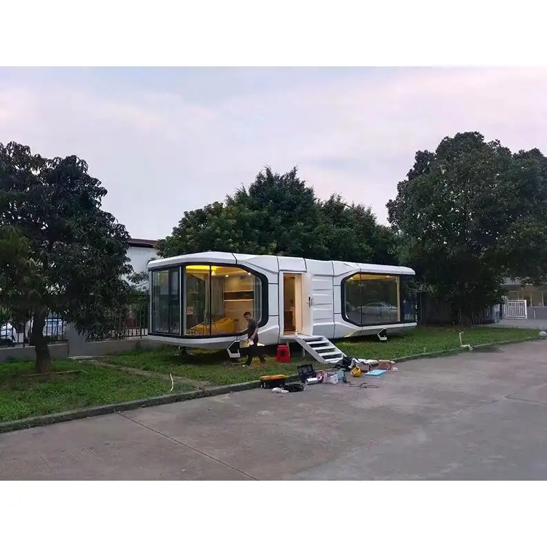 Edificio modulare prefabbricato 5 camere da letto Suite Deluxe Life Pod Mobile Container Home capsule prodotte alloggiamento