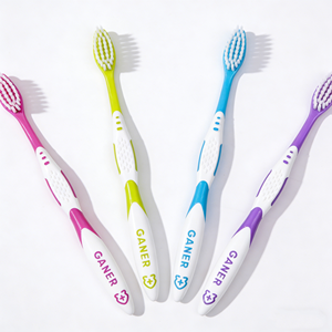 יצרן מברשות שיניים מפלסטיק עם זיפים בינוניים-רכים, מותג פרטי בהתאמה אישית, מחיר זול וסיטונאי הטוב ביותר - Product Image 2