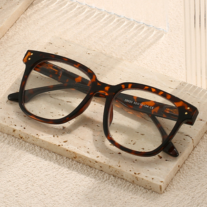 T28020 1pc Gafas <span class=keywords><strong>de</strong></span> Lectura Correctivas Unisex <span class=keywords><strong>de</strong></span> Moda para Presbicia con Montura Grande <span class=keywords><strong>de</strong></span> PC <span class=keywords><strong>de</strong></span> Buena Calidad - Product Image 2