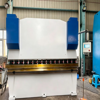Presse plieuse hydraulique robuste à commande numérique multi-axes pour tôles d'acier épaisses, idéale pour la construction
