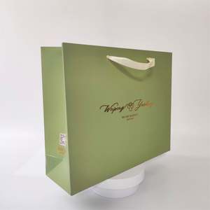 Bolsa de Papel Grande Personalizada KM, Color Verde Oscuro, con Asas de Cinta, Estampado Dorado, Cartón para Promociones - Product Image 5