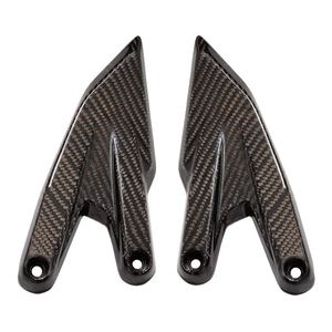 Pour <span class=keywords><strong>KTM</strong></span> <span class=keywords><strong>690</strong></span> SMC <span class=keywords><strong>R</strong></span> <span class=keywords><strong>2020</strong></span>-moto Dirt Bike accessoires pièces 100% pleine fibre de carbone rue talon couverture gardes - Product Image 3