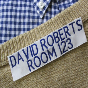 Etichette di abbigliamento in taffetà più popolari con etichetta di <span class=keywords><strong>Jeans</strong></span> a forma di rotolo antirughe con taglio Laser personalizzato in cotone - Product Image 3