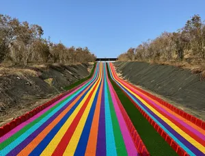 Pelangi slide besar warna-warni Geser kering ski tanah terbuka net merah peralatan hiburan orang tua anak produsen disesuaikan