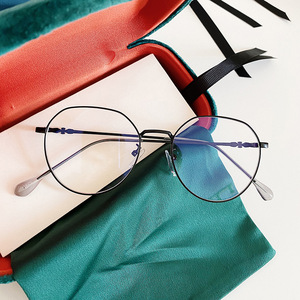 Monturas de gafas redondas de marco completo Qianai para mujer, lentes de PC con filtro de luz azul, diseño irregular W2-1925 - Product Image 4